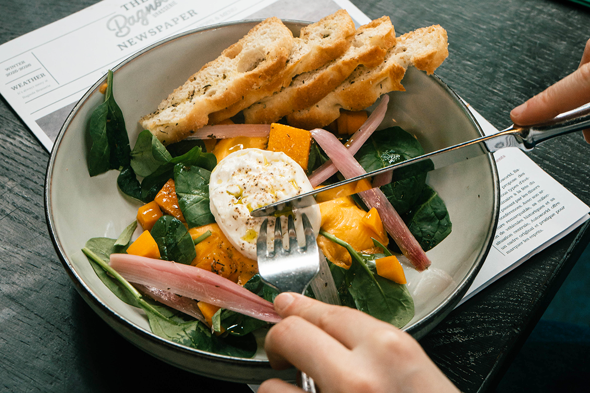 Bagnole_dining buratta salad fork knife